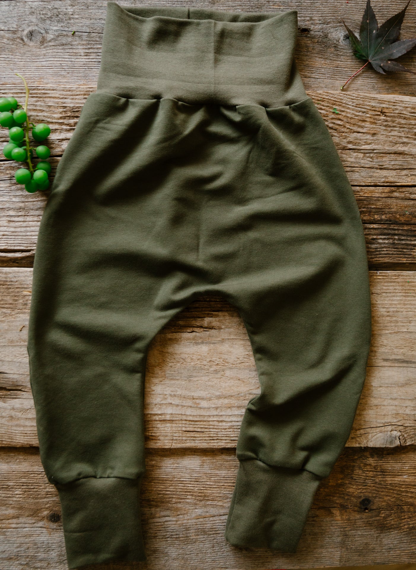 Harem Pants Crescita BioBasic Verde Militare